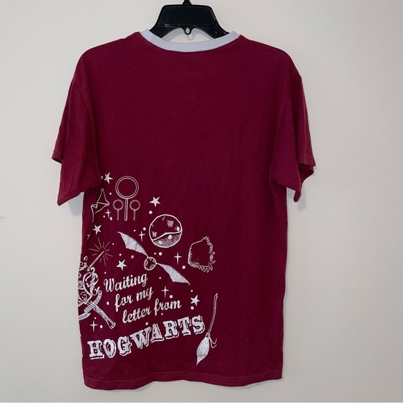 Wizarding World of Harry Potter Quidditch Hogwarts T-Shirt Size Large - Picture 4 of 4